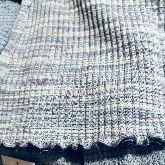 SOLS OUT - Picture 6 of 6